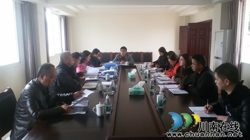 泸州市纪委前来嘉明镇检查纪委及信访工作(图1) 泸州市纪委前来嘉明镇检查纪委及信访工作(图1)