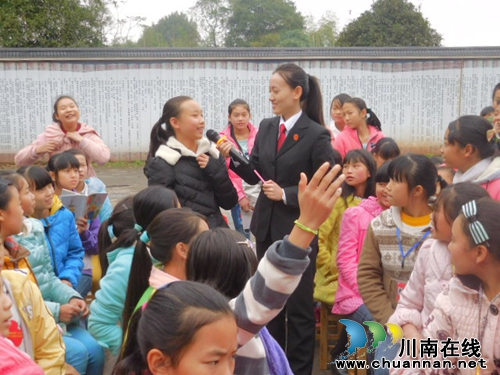 天仙镇学校：开展“法律为青春护航”教育活动(图4)