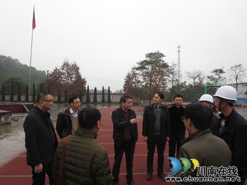 南溪区委常委、宣传部部长胡建军来林丰开展调研活动(图1) 南溪区委常委、宣传部部长胡建军来林丰开展调研活动(图1)