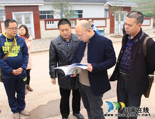 泸州市司法局领导到泸县开展“七五”普法调研(图2) 泸州市司法局领导到泸县开展“七五”普法调研(图2)