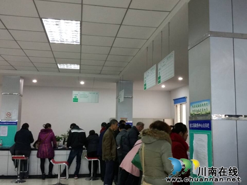 合江县社保局：全方位备战，用优质服务应对业务高峰(图1)