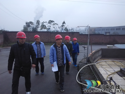 合江临港园区联合县级部门开展安全生产大检查(图2) 合江临港园区联合县级部门开展安全生产大检查(图2)