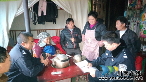 叙永县公安局深入开展精准扶贫入户走访(图1) 叙永县公安局深入开展精准扶贫入户走访(图1)