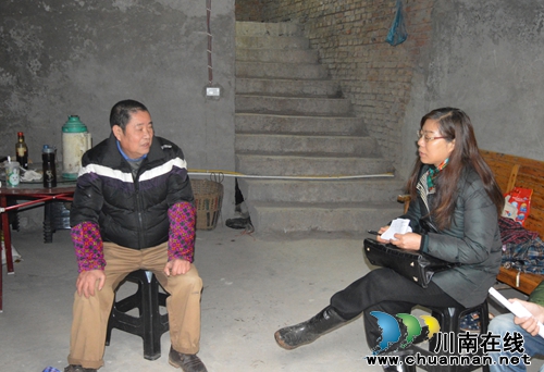 泸州市教育局到合江县永定村“认亲戚”结对帮扶(图3) 泸州市教育局到合江县永定村“认亲戚”结对帮扶(图3)