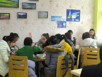 泸州今年卖家多&nbsp;鲜羊肉惨遭“掉”价(图3)