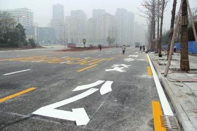 自贡将设首条公交专用道&nbsp;社会车辆进入将被罚(图1)