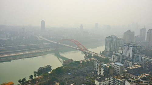 老天“卖蒙” 宜宾自贡的防霾口罩卖断货(图1) 老天“卖蒙” 宜宾自贡的防霾口罩卖断货(图1)