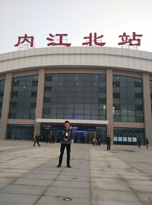 出发 咱们去乘“风一般”的成渝高铁(图3) 出发 咱们去乘“风一般”的成渝高铁(图3)