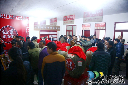 中国酱酒大众化先行者:潭酒2015十大新闻(图1) 中国酱酒大众化先行者:潭酒2015十大新闻(图1)