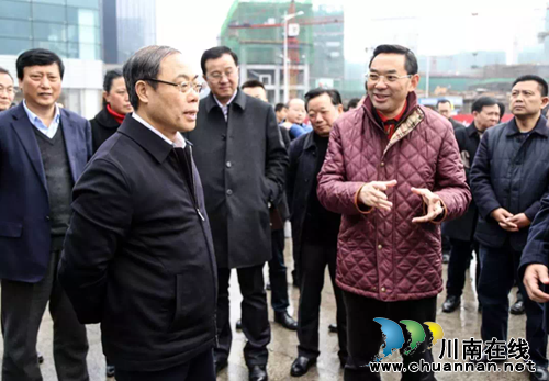 书记市长视察泸州金融商业中心(图4) 书记市长视察泸州金融商业中心(图4)