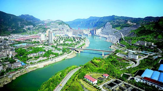 2015年四川经济有望超3万亿&nbsp;千亿市州或达14个(图1)