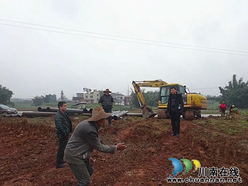 喻寺镇兴隆村“双挂钩”聚居点建设正式动工(图2) 喻寺镇兴隆村“双挂钩”聚居点建设正式动工(图2)