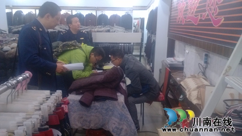 泸县云锦工商所开展流通领域商品质量抽检工作(图1)