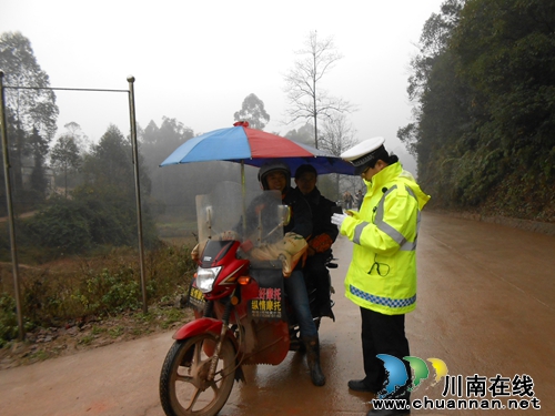 林丰乡开展节前道路交通安全检查行动(图1)