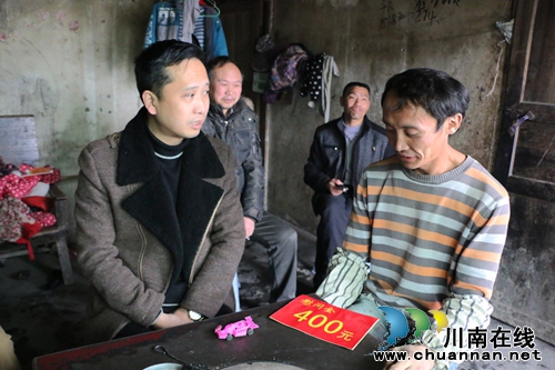 叙永县后山镇困难群众深感党的关怀(图1) 叙永县后山镇困难群众深感党的关怀(图1)