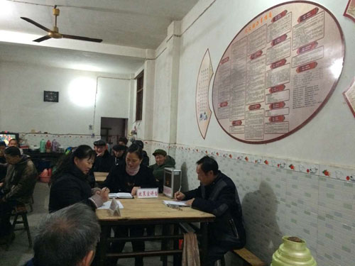 泸县太伏镇:茶馆变成“民情接待室”(图1) 泸县太伏镇:茶馆变成“民情接待室”(图1)