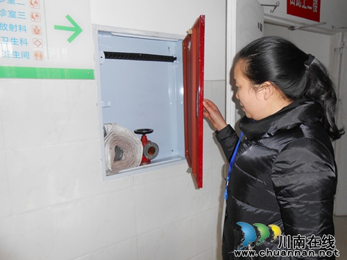 彭湾社区开展春节前安全生产检查活动(图2) 彭湾社区开展春节前安全生产检查活动(图2)