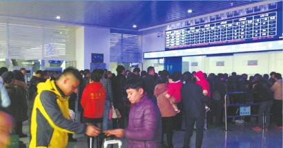 春节期间成渝高铁火爆 内江高客站客流减少近半(图1) 春节期间成渝高铁火爆 内江高客站客流减少近半(图1)