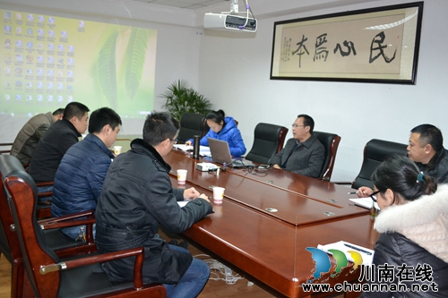 叙永县县委组织部副部长孙超到园区调研党建工作(图1) 叙永县县委组织部副部长孙超到园区调研党建工作(图1)