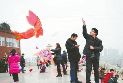 放风筝影响航班起降 泸州设定净空保护区(图1) 放风筝影响航班起降 泸州设定净空保护区(图1)