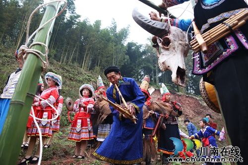 泸州合江五通镇:苗家踩山节闹新年(图9) 泸州合江五通镇:苗家踩山节闹新年(图9)