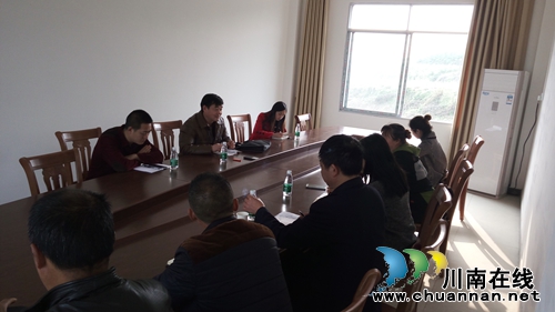 泸县县府办到石桥镇调研农村经济发展工作(图1) 泸县县府办到石桥镇调研农村经济发展工作(图1)