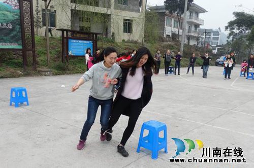 合江县国土资源局:欢庆三八节展巾帼风采(图2) 合江县国土资源局:欢庆三八节展巾帼风采(图2)