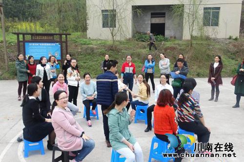 合江县国土资源局:欢庆三八节展巾帼风采(图3) 合江县国土资源局:欢庆三八节展巾帼风采(图3)