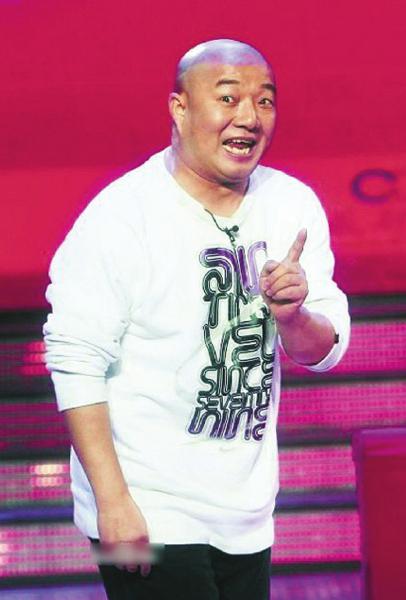 巴蜀笑星张德高发来视频&nbsp;祝福酒城得名100周年(图1)