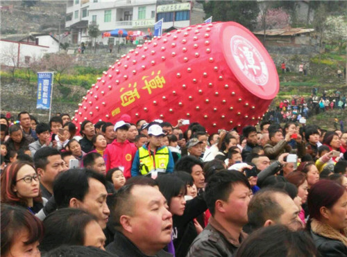 古蔺仙潭集团全程赞助双沙菜花节(图3) 古蔺仙潭集团全程赞助双沙菜花节(图3)