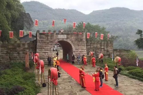 全国品酒师大赛颁奖晚会在泸州电视台浓情上演(图14) 全国品酒师大赛颁奖晚会在泸州电视台浓情上演(图14)
