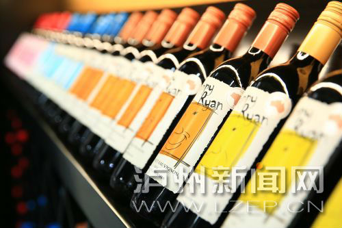 酒博会啤酒展区精彩纷呈 美酒音乐完美呈现(图3) 酒博会啤酒展区精彩纷呈 美酒音乐完美呈现(图3)