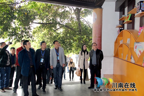 遂宁市来泸考察学习“三开”“三开放”工作(图2) 遂宁市来泸考察学习“三开”“三开放”工作(图2)