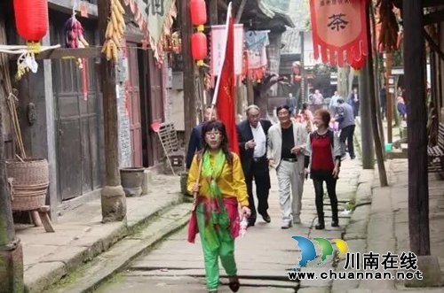 全国知青汇聚泸州 重温激情燃烧的岁月(图19) 全国知青汇聚泸州 重温激情燃烧的岁月(图19)