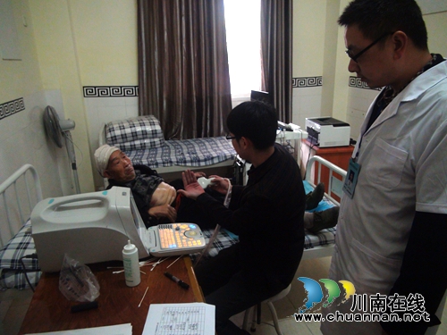 古蔺石屏镇：为96名孤寡老人完善健康档案(图3)