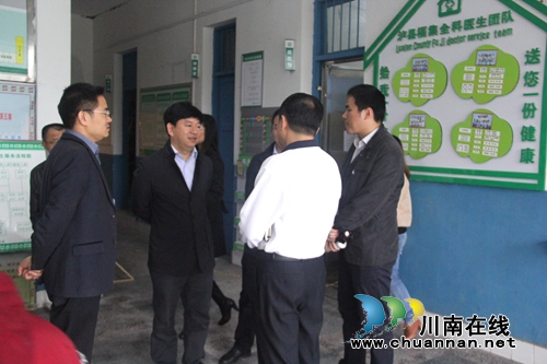泸县副县长周昌海率队调研全民预防保健工作(图1) 泸县副县长周昌海率队调研全民预防保健工作(图1)