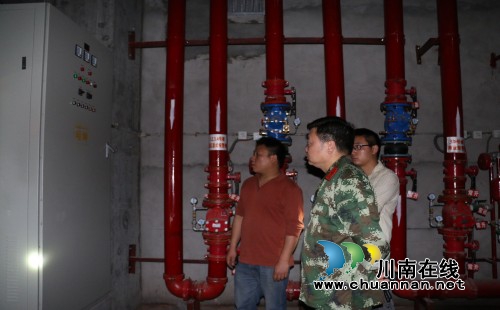泸县消防开展高层建筑火灾扑救供水测试(图3)