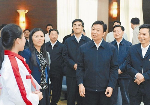 李源潮:推进群团改革创新为十三五建功立业(图1) 李源潮:推进群团改革创新为十三五建功立业(图1)