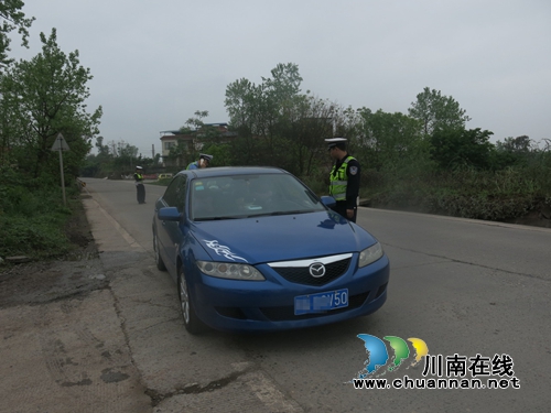 泸县玄滩:大力整治酒驾违法行为(图1) 泸县玄滩:大力整治酒驾违法行为(图1)