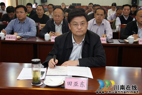 泸州:严阵以待 打响防汛攻坚战(图2) 泸州:严阵以待 打响防汛攻坚战(图2)