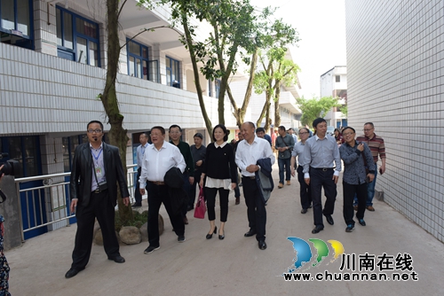 泸州投入19.08亿元全面改善薄弱学校(图1) 泸州投入19.08亿元全面改善薄弱学校(图1)