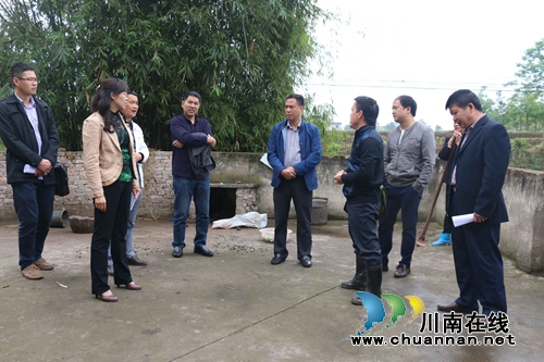 泸县领导率队调研潮河福瓦路征地工作(图1) 泸县领导率队调研潮河福瓦路征地工作(图1)