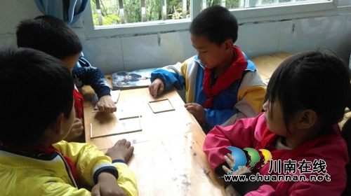 纳溪:天仙镇小学数学课堂“接地气”(图4) 纳溪:天仙镇小学数学课堂“接地气”(图4)