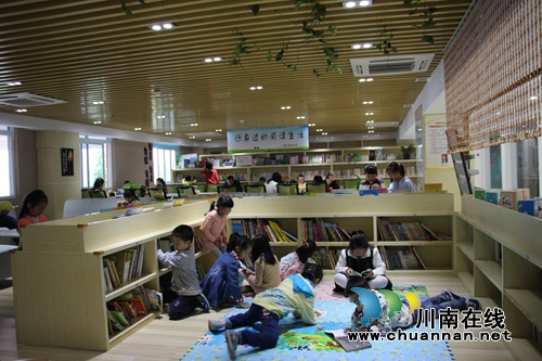 华阳街道：开展“全民阅读进社区”主题活动(图3)