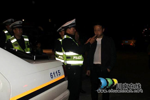 泸县交警:开展酒驾专项整治行动成效显著(图1) 泸县交警:开展酒驾专项整治行动成效显著(图1)
