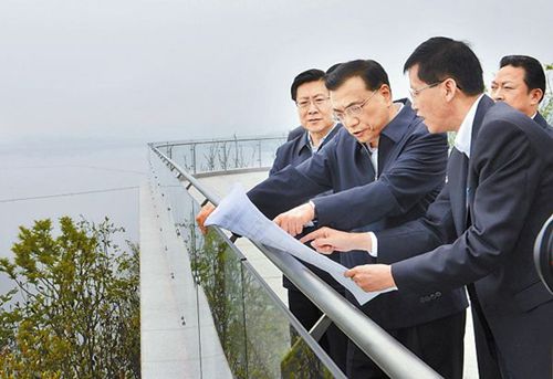 李克强在川考察:"双创"要充分调动个体积极性(图1) 李克强在川考察:"双创"要充分调动个体积极性(图1)