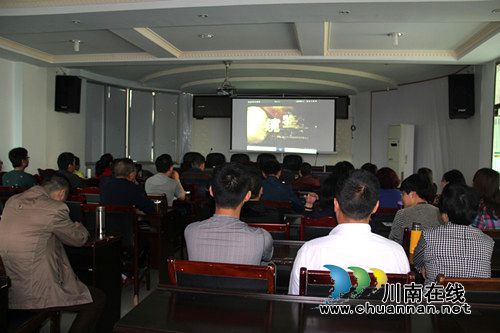 合江司法局:以“镜”为鉴 守住廉洁从政底线(图1) 合江司法局:以“镜”为鉴 守住廉洁从政底线(图1)