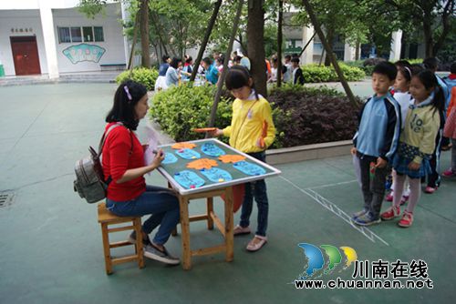 泸州十八中新颖办学:“游园测试”取代试卷(图1) 泸州十八中新颖办学:“游园测试”取代试卷(图1)