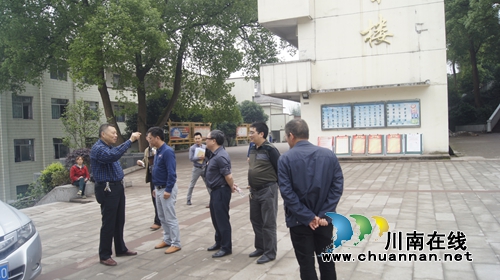 义务教育均衡发展指导组到合江九支中学指导工作(图5)