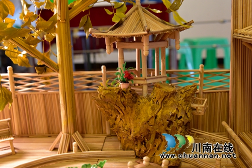 叙永“牛”小伙再造巨作!4万根竹签嵌出春秋祠(图4) 叙永“牛”小伙再造巨作!4万根竹签嵌出春秋祠(图4)